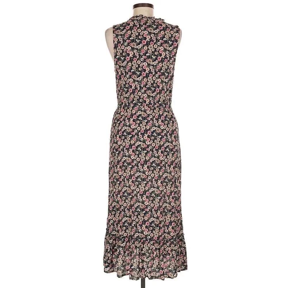 Maison & Belle floral sleeveless maxi dress size medium